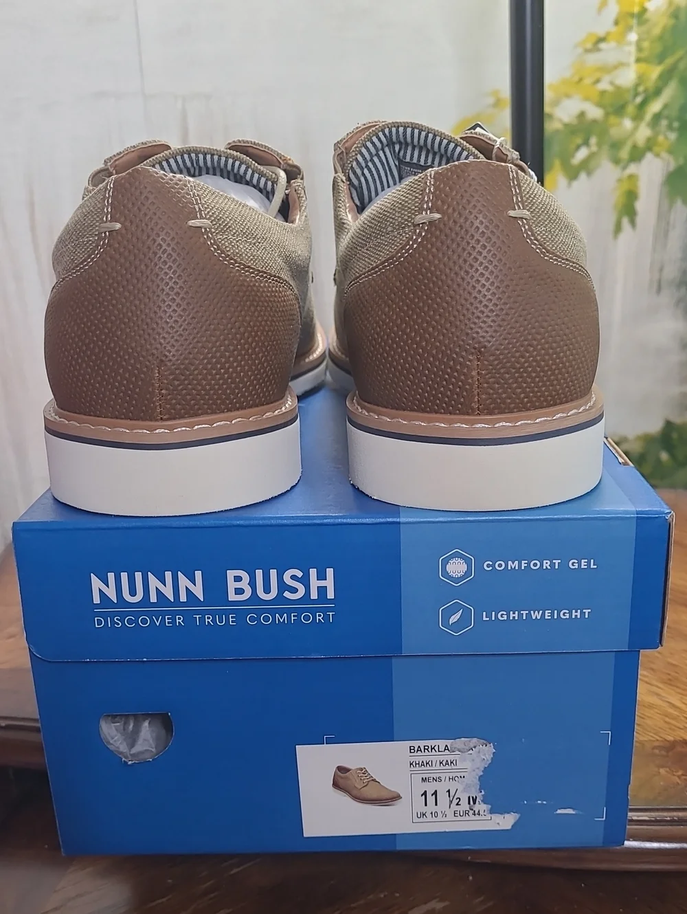 Nunn Bush new box
